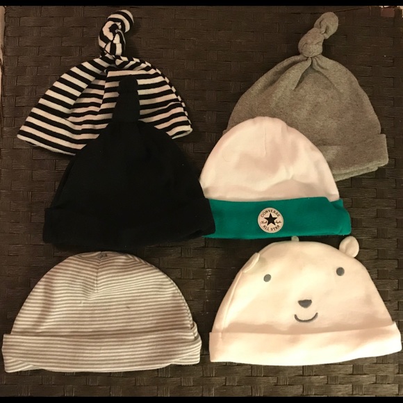 Lot of 0-6 month hats - Picture 1 of 1